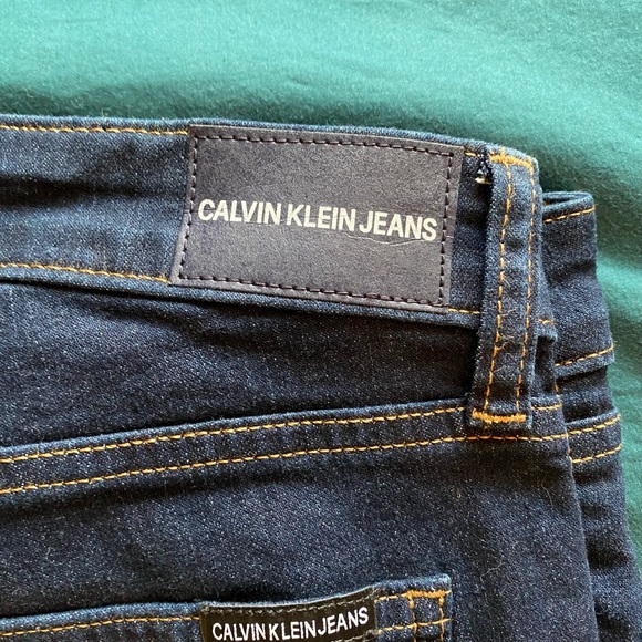 Calvin Klein Jeans - Picture 4 of 6